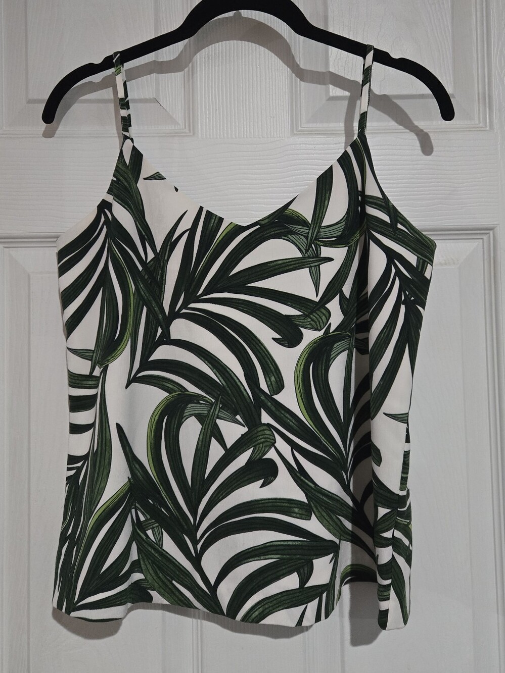 Eliane Rose | Women's Green Leaf Print Spaghetti Strap Tank Top | Size S